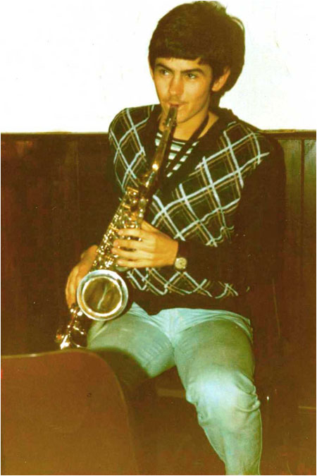 Steve Hacking, photographed rehearsing with The Dream Factory in Polesworth on alto sax in December, 1985.